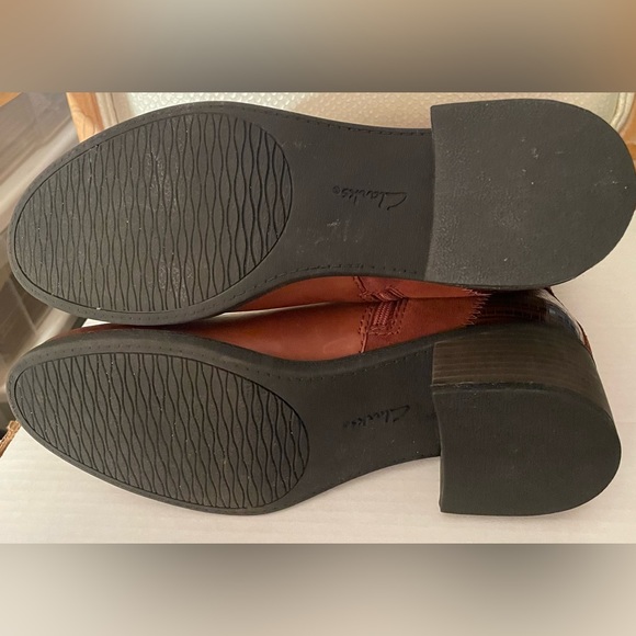 CLARKS WOMEN’S NOVELLA NOVA, LEATHER AND SUEDE RIDING BOOT TAN BROWN SIZE 8.5. - Picture 8 of 9